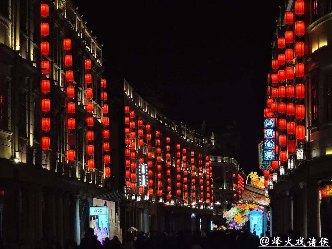 看花灯，赏英歌，品潮味，汕头新春灯会引燃年味狂欢