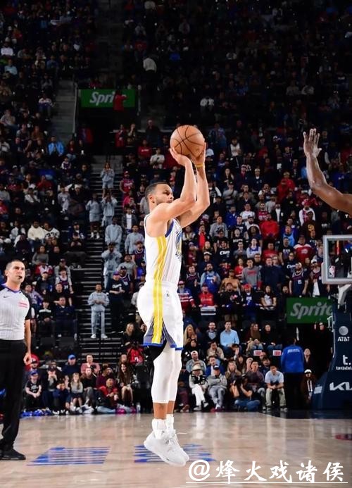 蒙克26+12库里空砍26分 国王大胜勇士4连胜