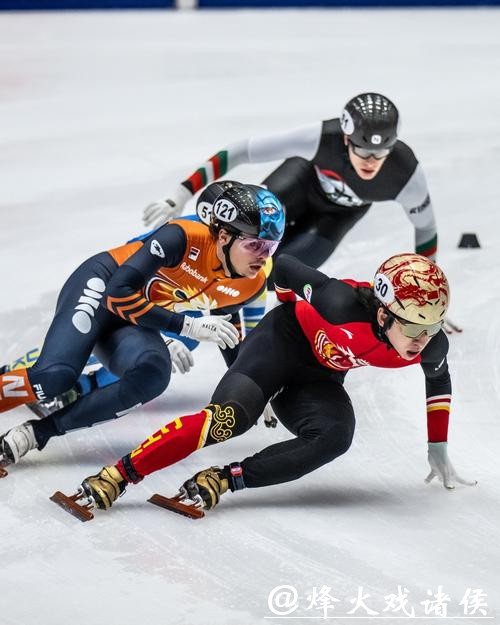 时隔八年重返冬奥!林孝埈携手刘少昂孙龙晋级短道速滑1000米四分之一决赛 时隔八年重返冬奥!林孝埈携手刘少昂孙龙晋级短道速滑1000米四分之一决赛