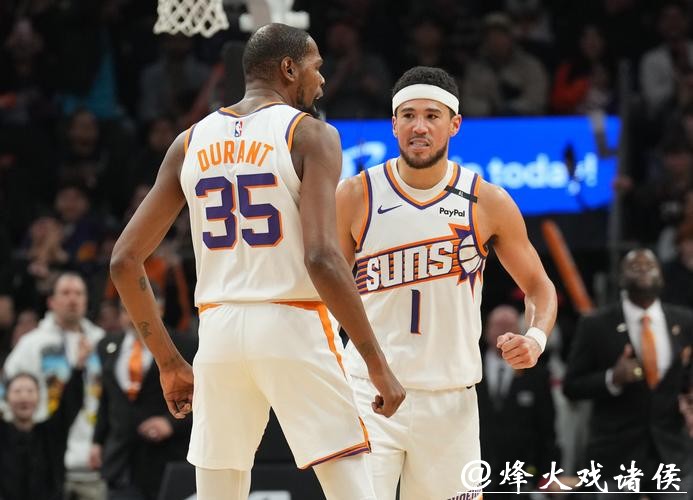 小萨32+21国王险胜鹈鹕3连胜 绿军大胜活塞 小萨32+21国王险胜鹈鹕3连胜 绿军大胜活塞