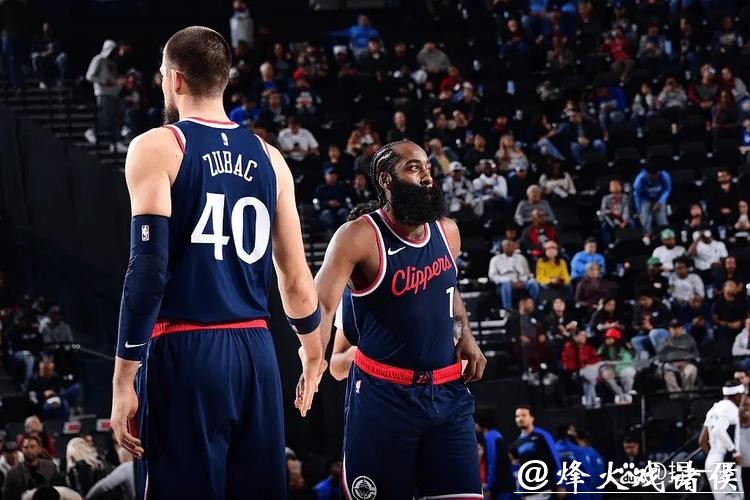 哈登里程碑快船克爵士止连败 活塞送奇才8连败 哈登里程碑快船克爵士止连败 活塞送奇才8连败